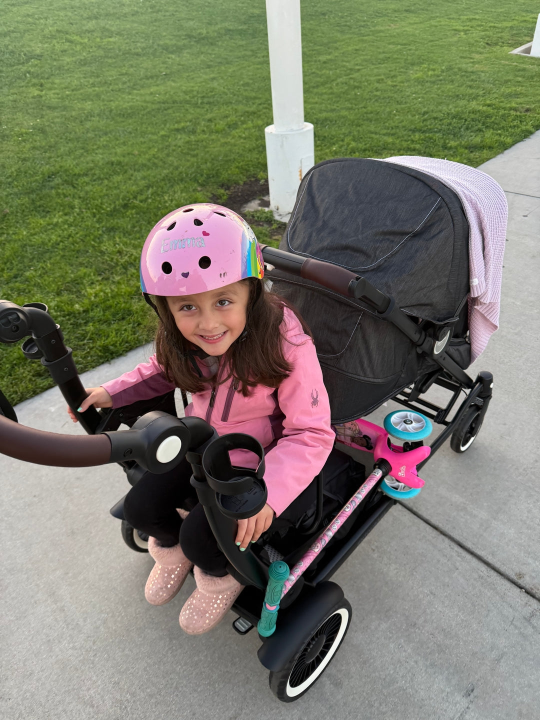 Why the Austlen Entourage 2.0 Is the Best Double Stroller for a Bigger Age Gap