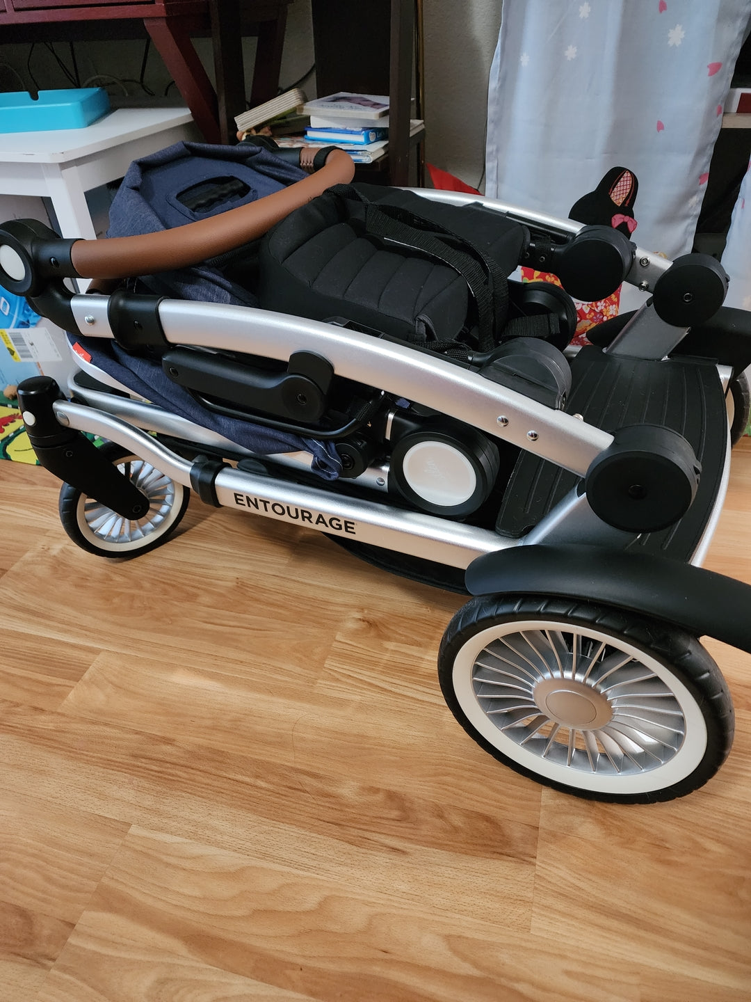 Why the Austlen Entourage Is the Best Stroller for My 1- and 4-Year-Old