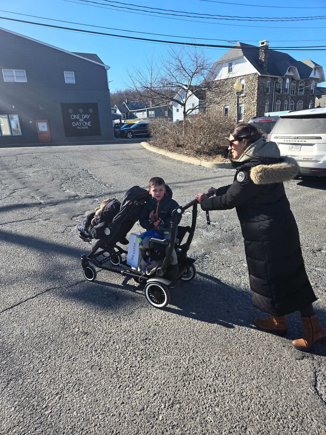 Why the Austlen Entourage 2.0 Is The Best Double Stroller for Independent Kids