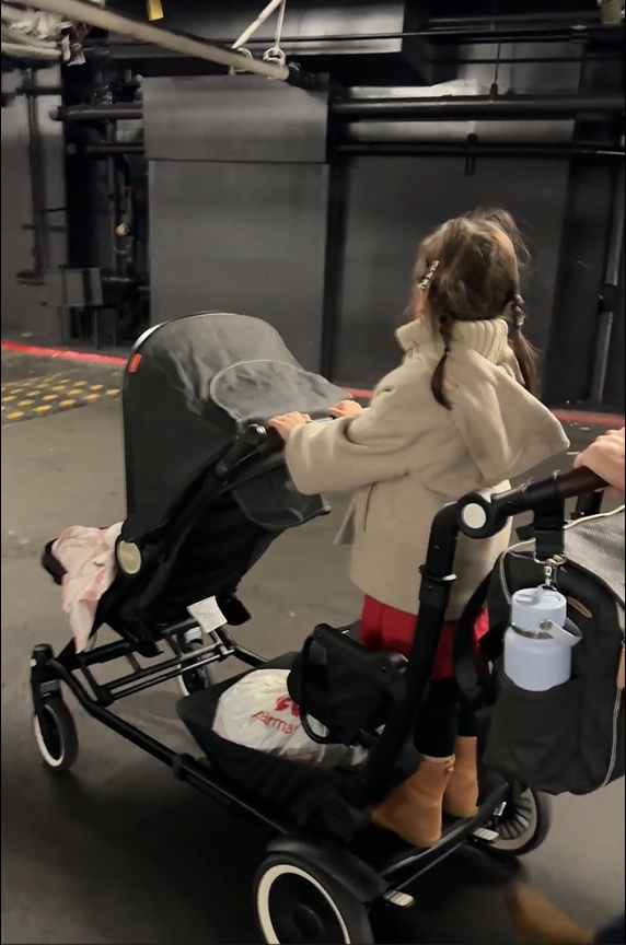 The Austlen Entourage: A Stroller Investment That Truly Paid Off And THE Best Stroller For Two Kids With A Bigger Age Gap